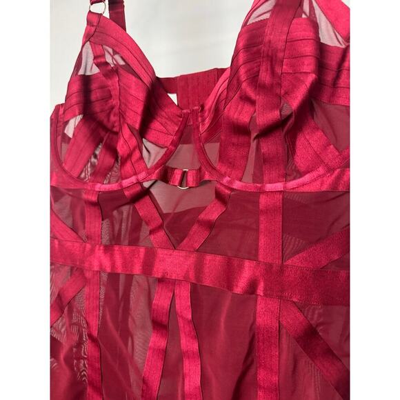 Torrid Red Cut Out Strappy Chemise, Lingerie Size 2 NWT - Picture 4 of 9